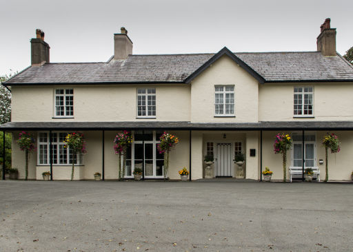 Plas Dinas